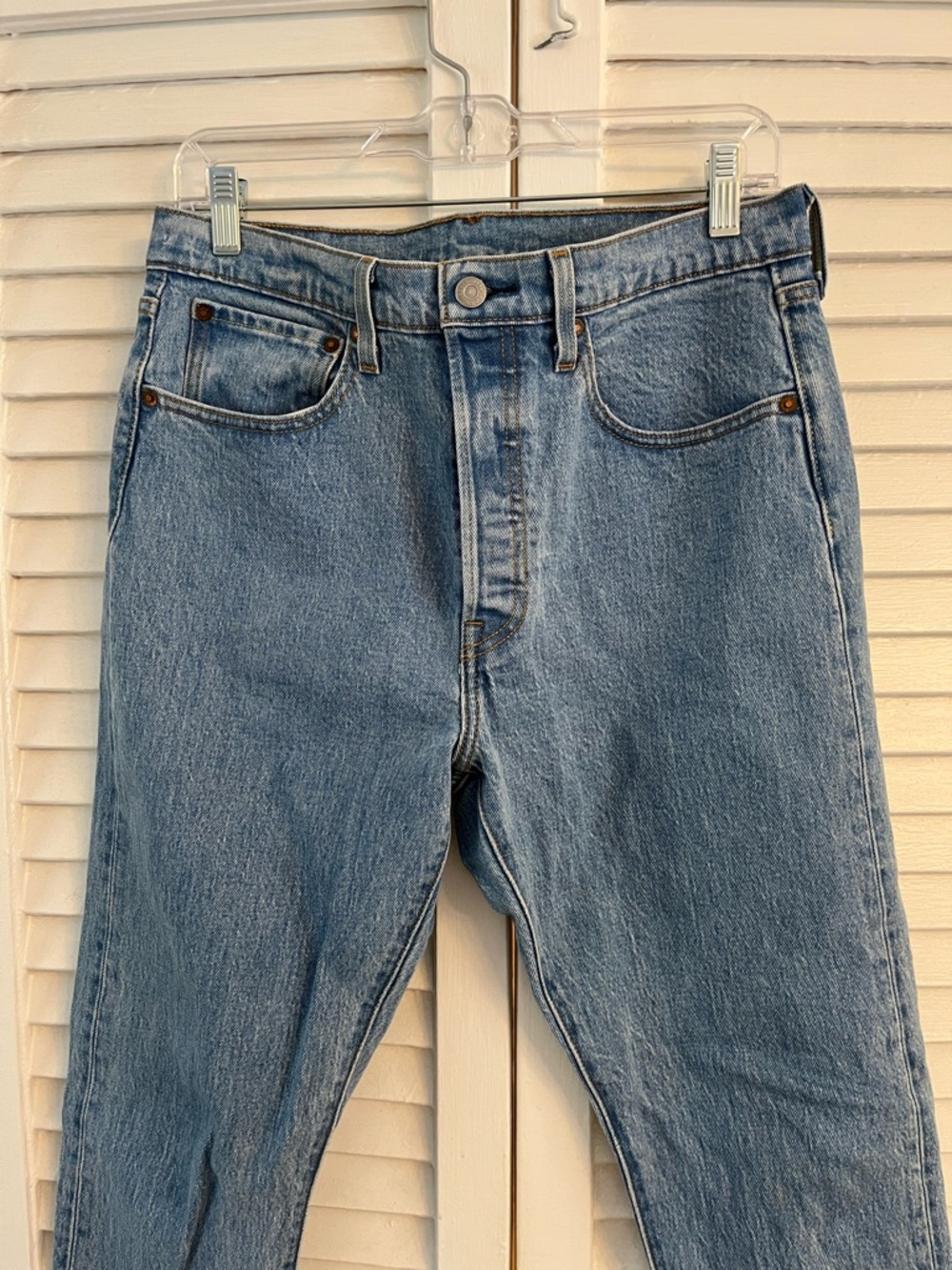 Vintage Classic Straight Leg Levi’s 501 - Picture 8 of 10